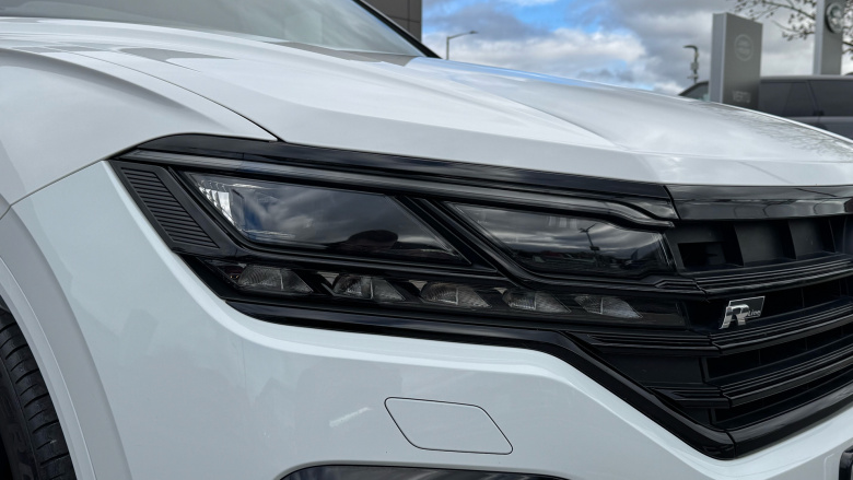 Volkswagen Touareg 3.0 V6 TDI 4Motion Black Edition 5dr Tip Auto Diesel Estate